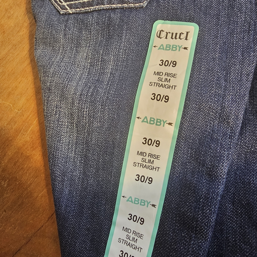 NWT Cruel Denim "Abby" Jeans Mid Rise Slim Straight Embroidered Cuff Size 9 (30) - Picture 7 of 8